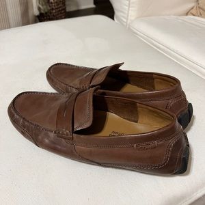 Mens Clark’s original loafers! Size 13! In excellent shape! Only worn 2-3 times